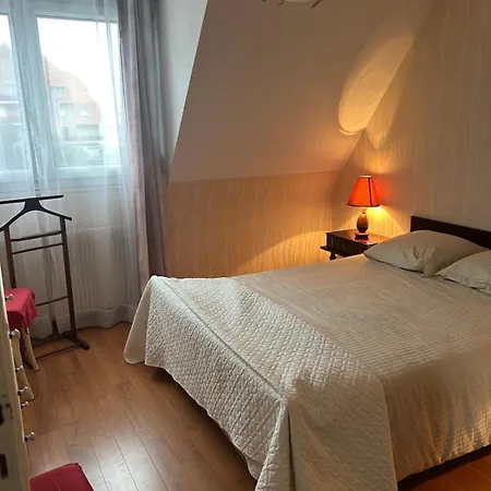 Holiday home Maison Cleopatre 4 Minutes A Pied De La 3 Veranda Jardin Parking Prive Wimereux