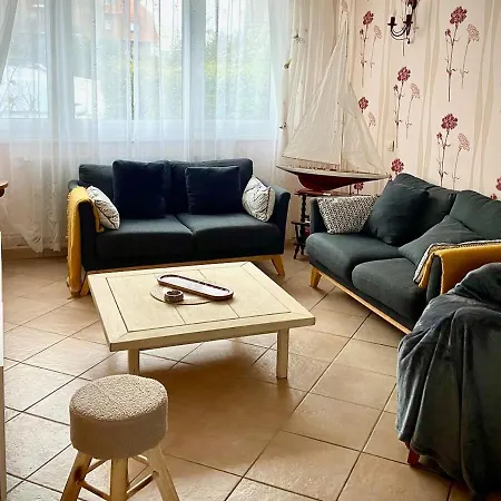 Hébergement de vacances Maison Cléopâtre 4 Minutes à Pied De La 3 Véranda Jardin Parking Privé Wimereux