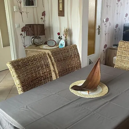 Maison Cleopatre 4 Minutes A Pied De La 3 Veranda Jardin Parking Prive *