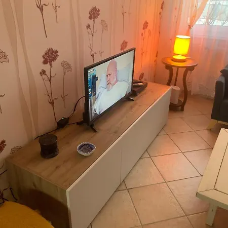 Maison Cleopatre 4 Minutes A Pied De La 3 Veranda Jardin Parking Prive 度假居 *