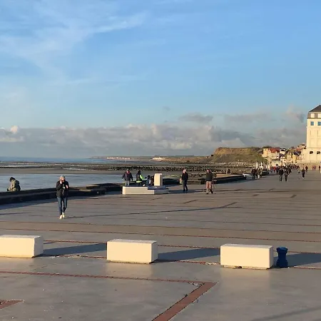 Hébergement de vacances Maison Cléopâtre 4 Minutes à Pied De La 3 Véranda Jardin Parking Privé *