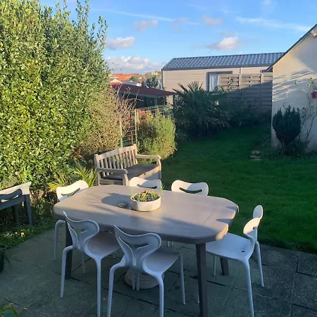 Holiday home Maison Cleopatre 4 Minutes A Pied De La 3 Veranda Jardin Parking Prive Wimereux